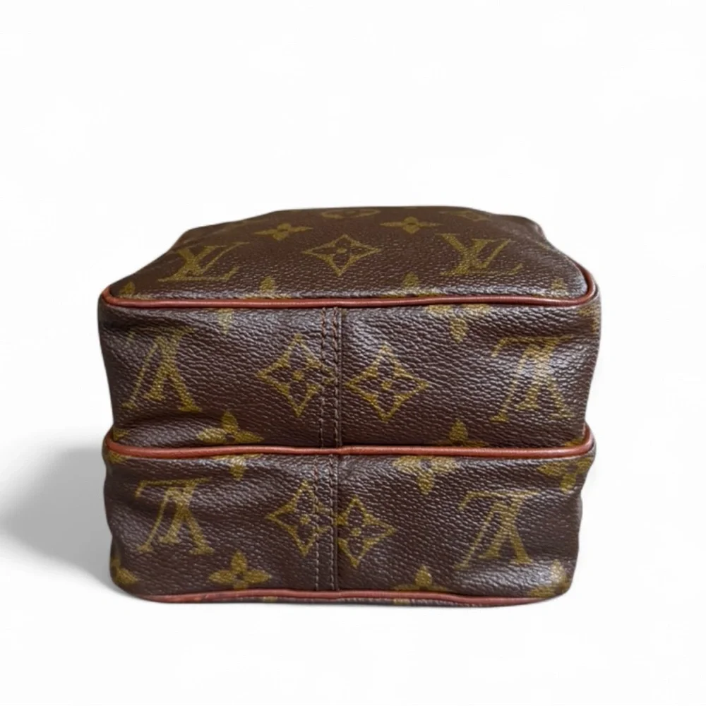 Louis Vuitton Monogram Vintage Amazone Bag
